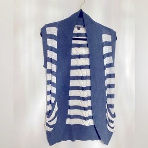 Mandee | size: L | color: Blue and White